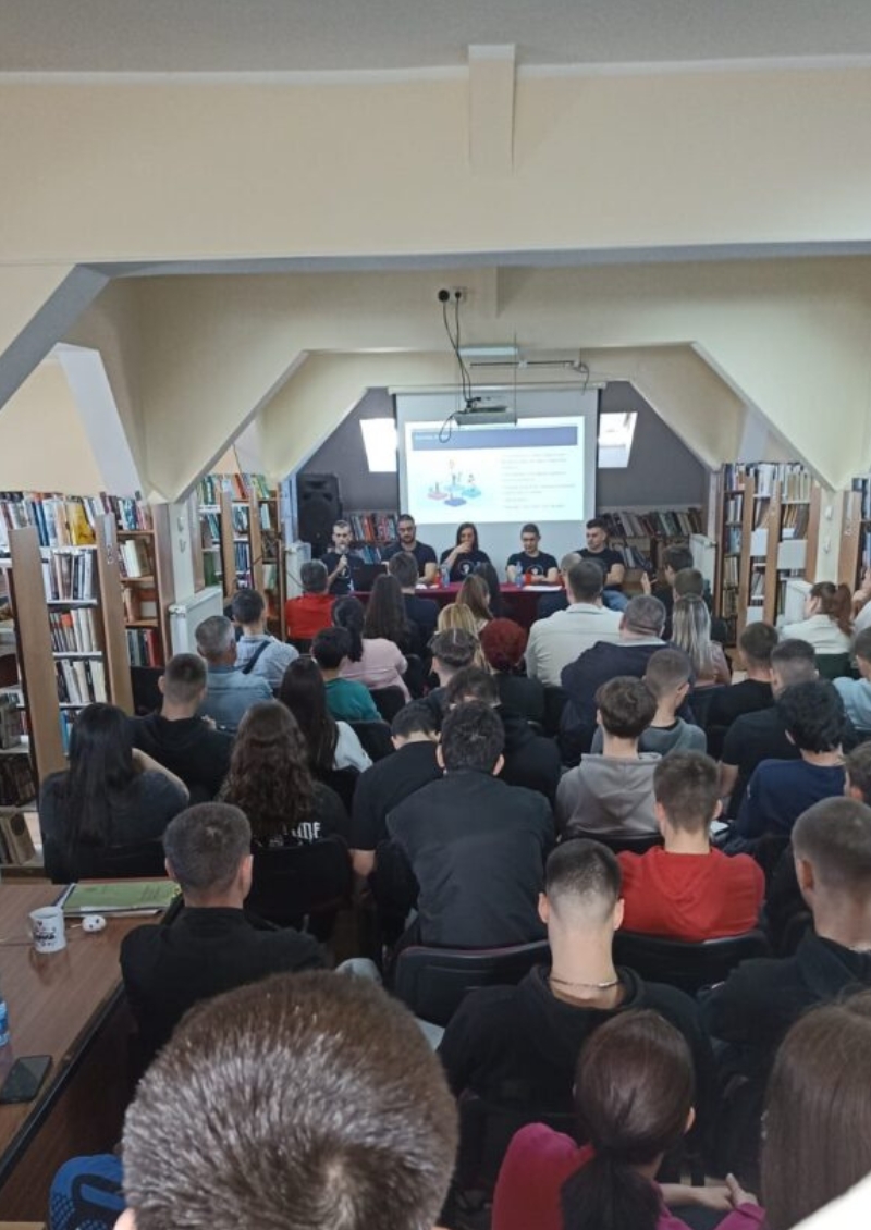 Tim digitalne bune na predavanju 2